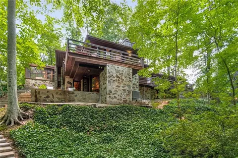2016 Castleway Dr NE, Atlanta, GA 30345