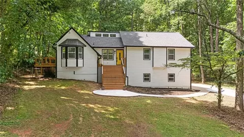 3713 Brigantine Ct, Acworth, GA 30102