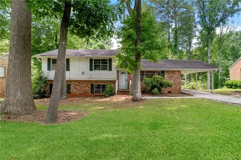 6033 Morrow Cv, Morrow, GA 30260 photo 2