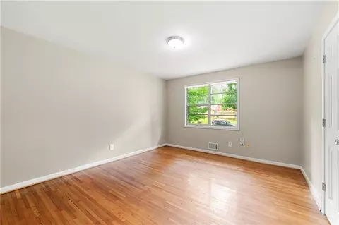 6033 Morrow Cv, Morrow, GA 30260 photo 15