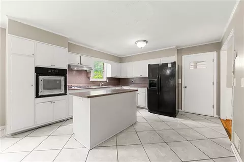 6033 Morrow Cv, Morrow, GA 30260 photo 12