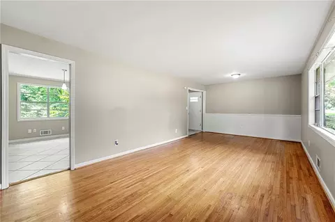 6033 Morrow Cv, Morrow, GA 30260 photo 5