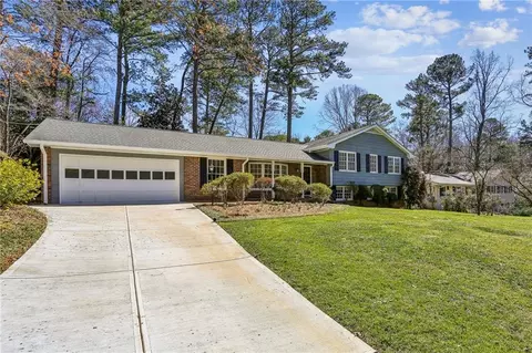 860 Valleymeade Dr SE, Marietta, GA 30067