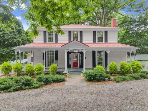 209 Athens St, Jefferson, GA 30549