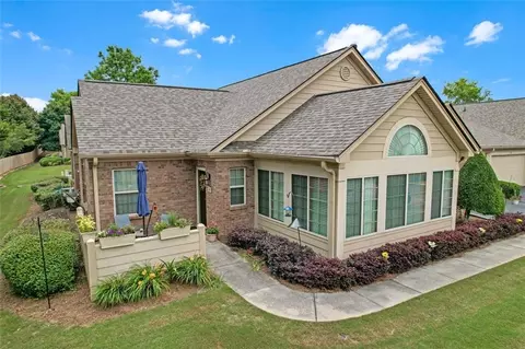 1402 Silver Summit Dr SE, Conyers, GA 30094