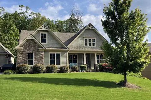 37 Grand Georgian Ct NE, Cartersville, GA 30121