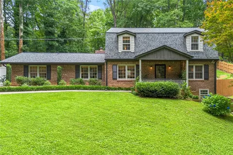 1050 Lake Charles Dr, Roswell, GA 30075