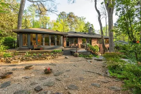 1850 Winchester Trl, Atlanta, GA 30341