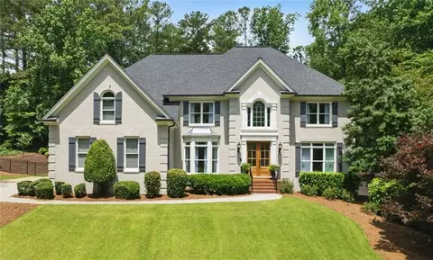 15450 Treyburn Manor Vw, Milton, GA 30004