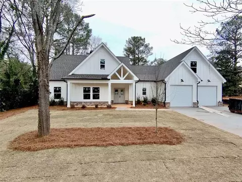 6149 Pinewood Dr SE, Covington, GA 30014