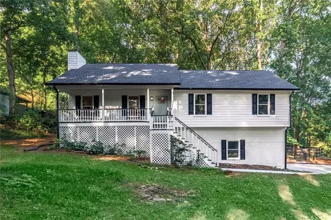 607 Hickory Creek Ln, Woodstock, GA 30188