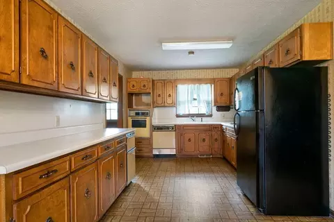 Kitchen - 101 Beaver Run, Lagrange, GA 30241 photo 1 of 1