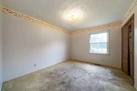 Bedroom - 101 Beaver Run, Lagrange, GA 30241 photo 4 of 6