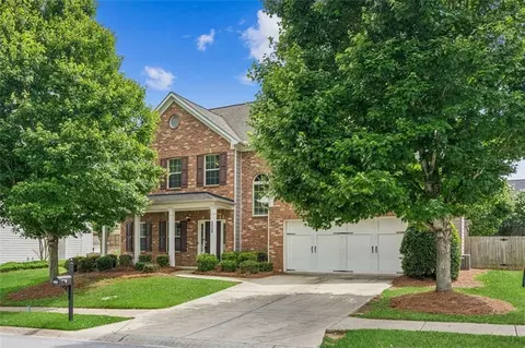 2428 Fisk Falls Dr, Braselton, GA 30517