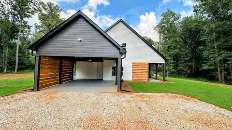 Exterior - 90 Ayers Rd, Bowdon, GA 30108 photo 5 of 18