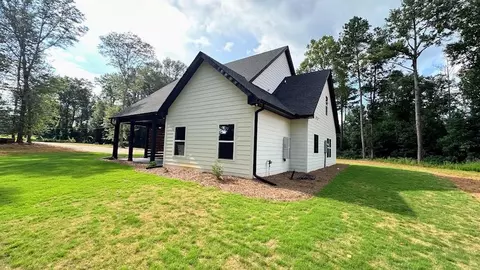 Exterior - 90 Ayers Rd, Bowdon, GA 30108 photo 8 of 18
