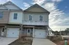 49 Creekside Commons Dr, Hoschton, GA 30548
