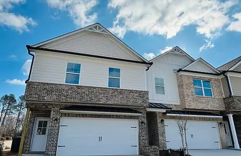 37 Creekside Commons Dr, Hoschton, GA 30548