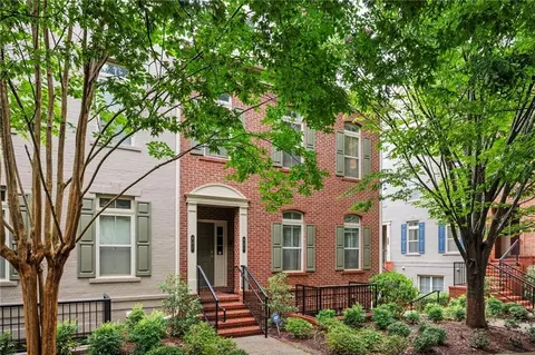 827 Perennial Dr, Atlanta, GA 30328