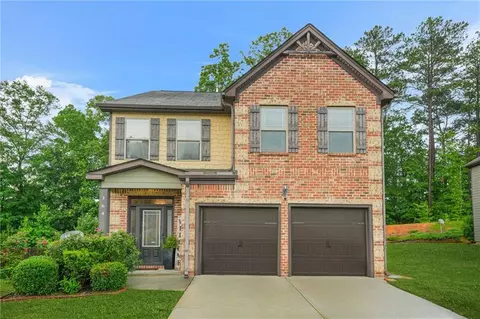 364 Mossycup Dr, Fairburn, GA 30213