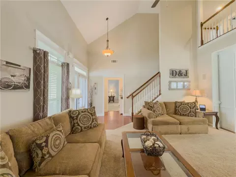 Living - 557 Pringle Dr, Suwanee, GA 30024 photo 2 of 3