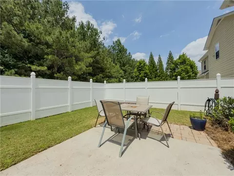 Exterior - 557 Pringle Dr, Suwanee, GA 30024 photo 3 of 5