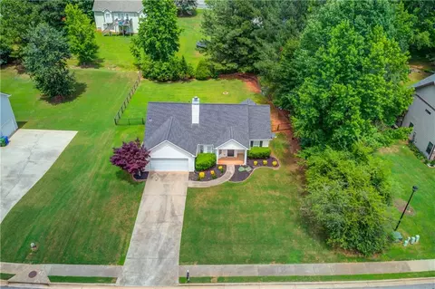 926 Masters Dr, Monroe, GA 30655 photo 2