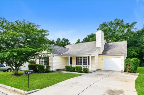 4895 Ozment Ridge Ct, Lithonia, GA 30038