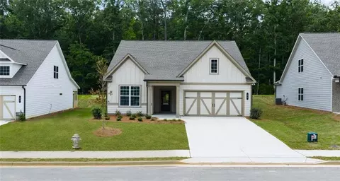 48 Mayhaw Pt, Sharpsburg, GA 30277