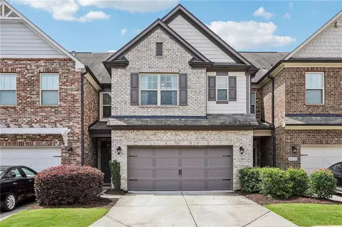 8215 Harlond Way, Suwanee, GA 30024