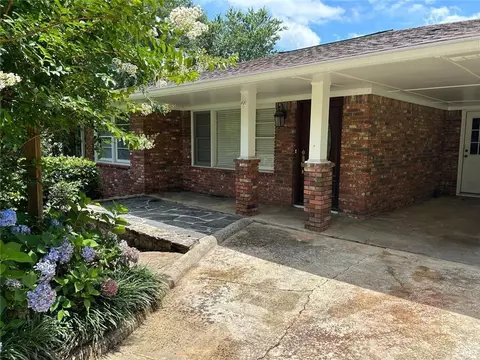 2711 Fairlane Dr, Atlanta, GA 30340