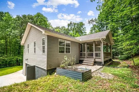 208 Summit St, Ellijay, GA 30540