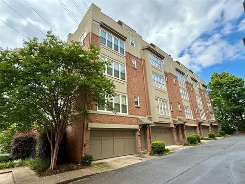1376 Parkview Ln NE, Atlanta, GA 30324