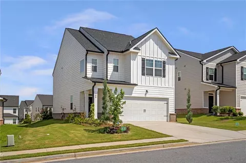 109 Gaston Ct, Hoschton, GA 30548