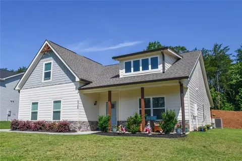 6365 Woodland Station Dr, Lula, GA 30554