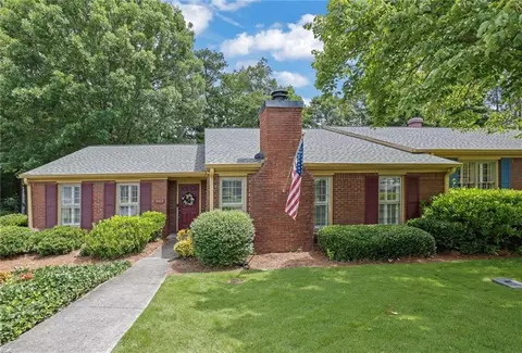 6423 Deerings Ln, Peachtree Corners, GA 30092
