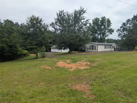 Exterior - 732 Five Points Rd, Buchanan, GA 30113 photo 6 of 7
