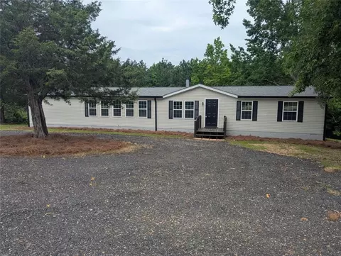 732 Five Points Rd, Buchanan, GA 30113