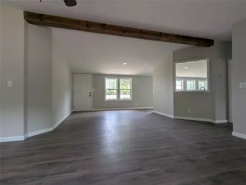 Living - 732 Five Points Rd, Buchanan, GA 30113 photo 4 of 8