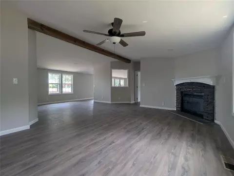 Living - 732 Five Points Rd, Buchanan, GA 30113 photo 3 of 8