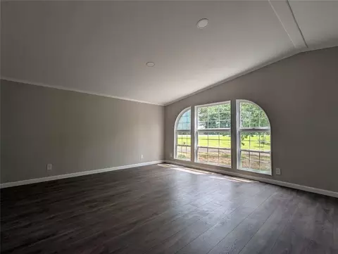 Living - 732 Five Points Rd, Buchanan, GA 30113 photo 6 of 8