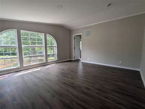 Living - 732 Five Points Rd, Buchanan, GA 30113 photo 5 of 8