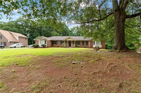 23-25 Sentry Oak Ct, Stockbridge, GA 30281