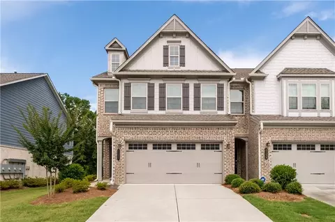 2169 Lanier Harbor Pt, Buford, GA 30518