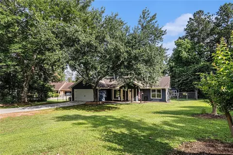 Exterior - 50 Blackberry Ln, Covington, GA 30016 photo 2 of 7