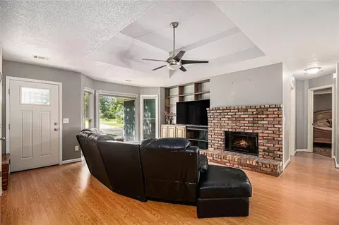 Living - 50 Blackberry Ln, Covington, GA 30016 photo 1 of 4