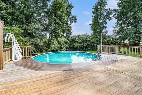 Exterior - 50 Blackberry Ln, Covington, GA 30016 photo 5 of 7
