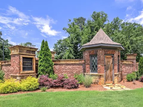 913 Sunny Meadows Ln, Marietta, GA 30062