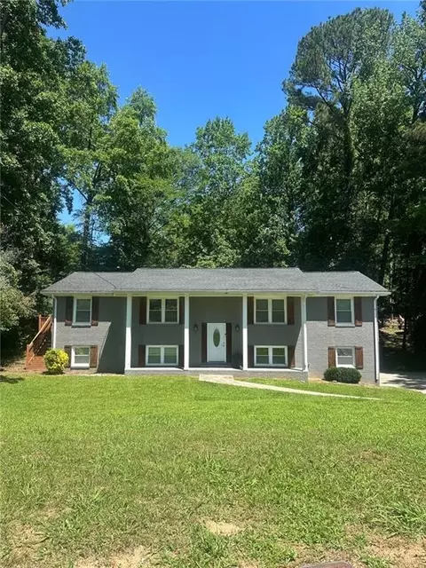 1863 Rockford Ct, Riverdale, GA 30296