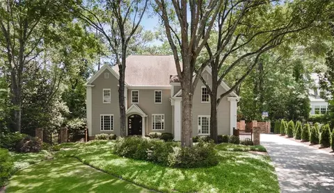 2375 Hyde Park Ct NW, Atlanta, GA 30318